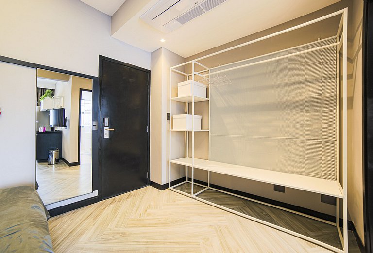 Housi | Studio Smart na R. Bela Cintra