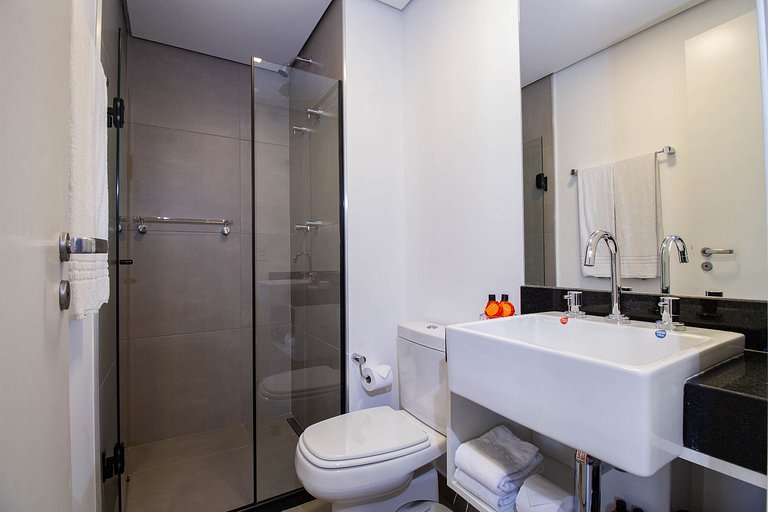 Studio Moderno na Vila Mariana by Housi