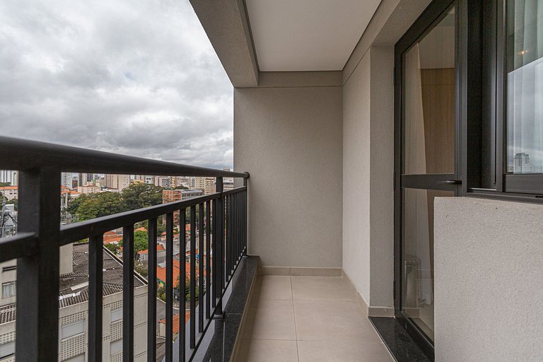 Studio com Varanda na Vila Mariana by Housi