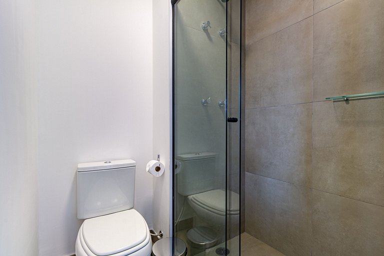 Studio Moderno Próximo à Liberdade By Housi