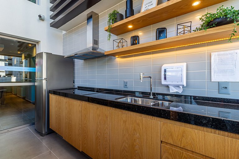 Studio Moderno Próximo à Liberdade By Housi
