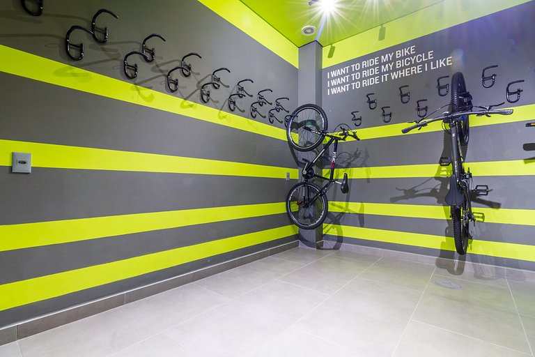 Studio Moderno Próximo à Liberdade By Housi
