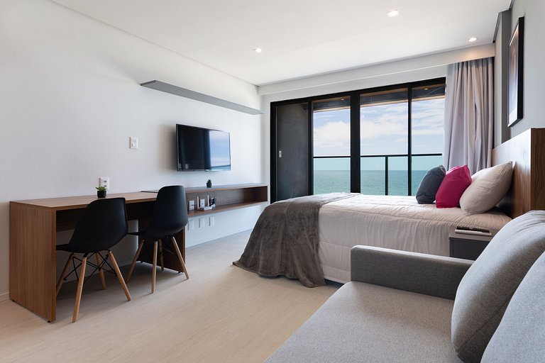 Art Studio Quadruple Sea View Carpediem by Housi