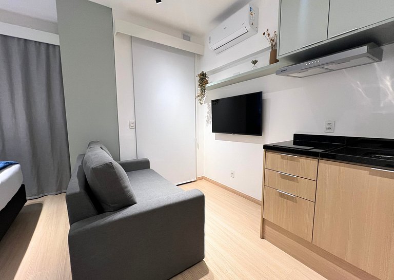 Studio Moderno em Pinheiros by Housi