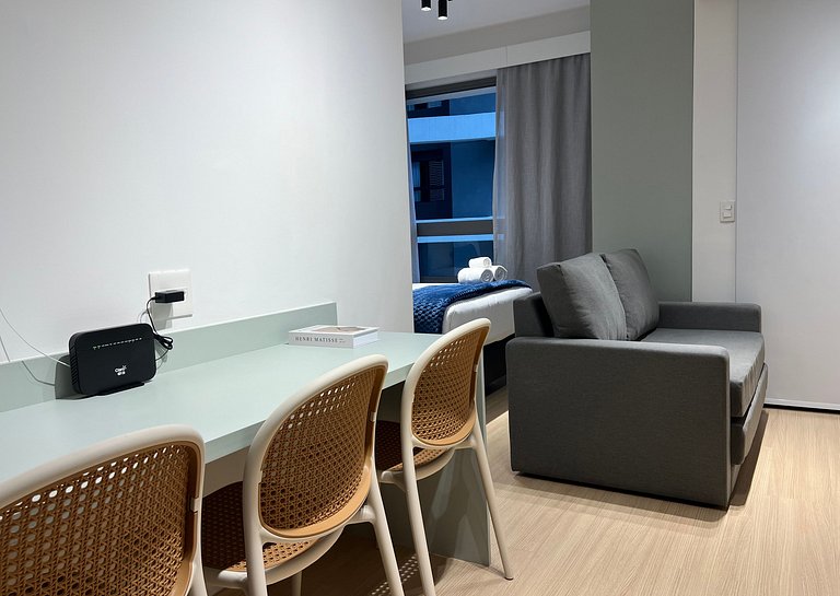 Studio Moderno em Pinheiros by Housi