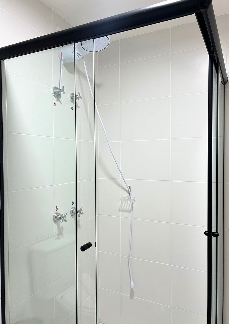 Studio Moderno em Pinheiros by Housi