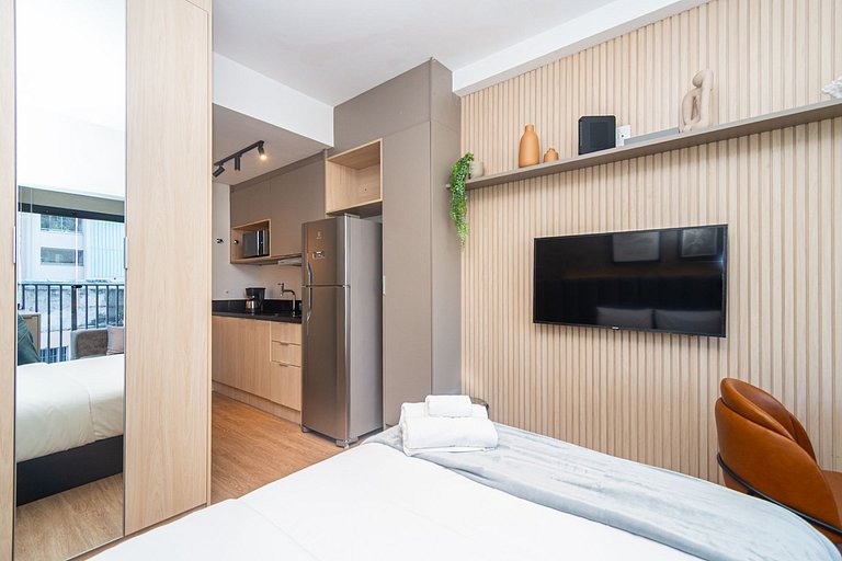 Studio Moderno Próx. Metrô Vila Madalena by Housi