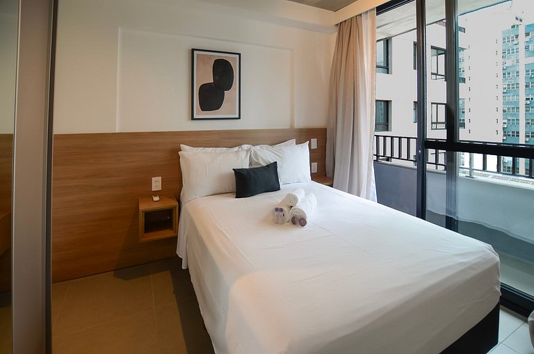 Studio 2 Quartos c/ Varanda - On Jardins by Housi