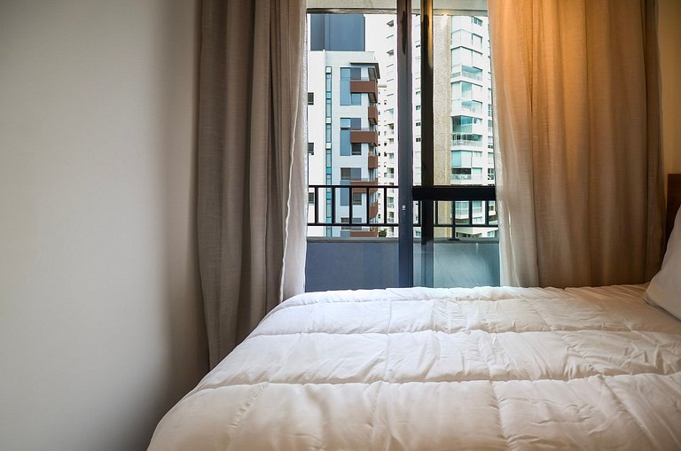 Studio 2 Quartos c/ Varanda - On Jardins by Housi