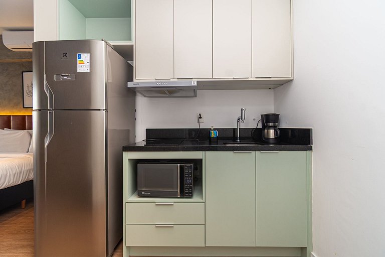 Studio Moderno na Vila Madalena by Housi
