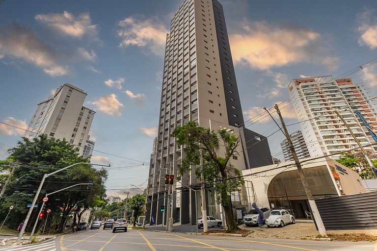 Studio Completo na Vila Madalena by Housi