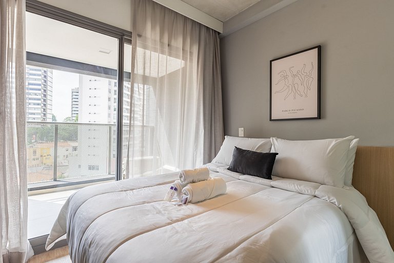 Studio Moderno na Vila Madalena by Housi