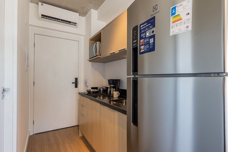 Studio Próx. Metrô Vila Madalena by Housi