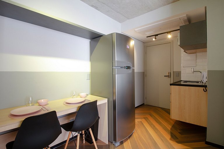 Studio Moderno na Faria Lima by Housi