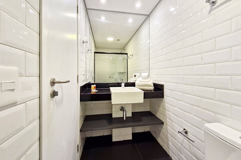 Studio Moderno na Faria Lima by Housi