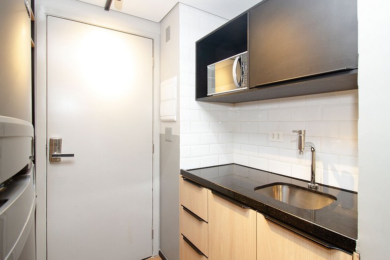 Studio Premium na Faria Lima by Housi