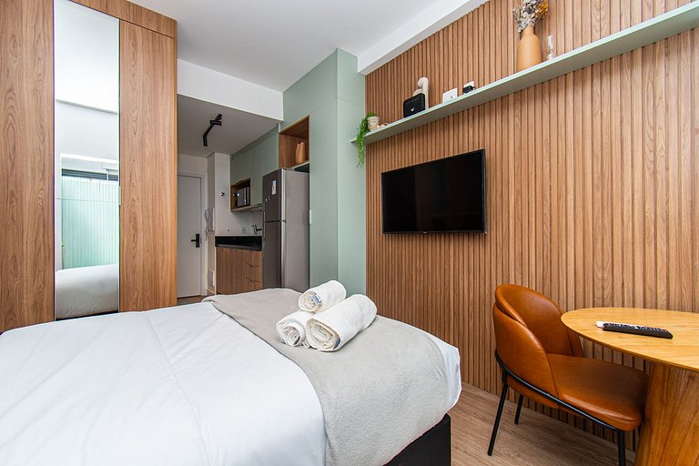 Studio Moderno na Vila Madalena by Housi