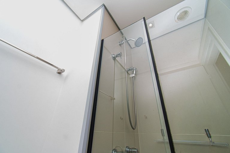 Studio Moderno na Vila Madalena by Housi