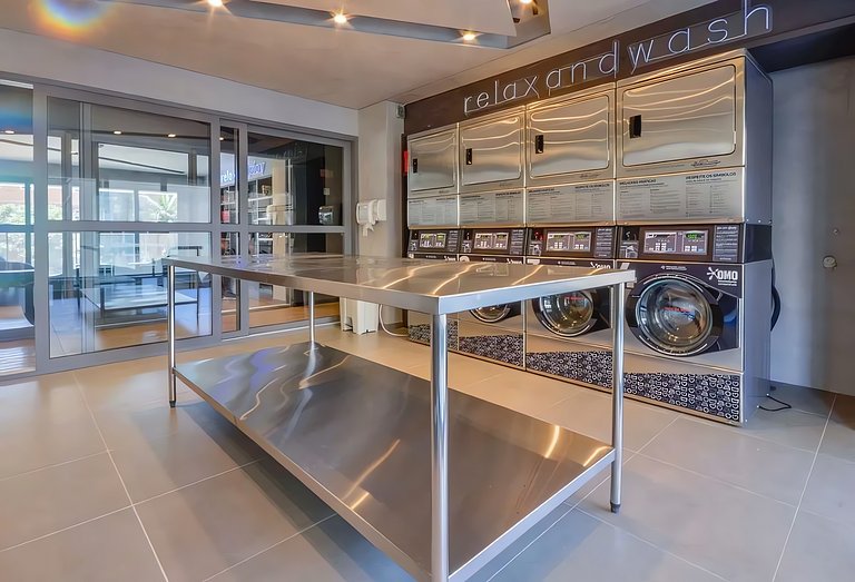 Studio Moderno na Oscar Freire by Housi