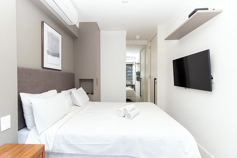 Duplex Moderno na Oscar Freire by Housi