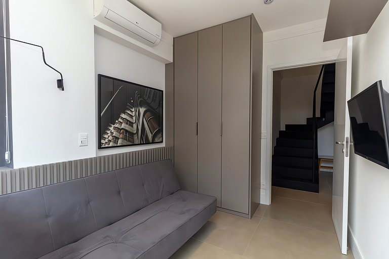 Duplex Moderno na Oscar Freire by Housi