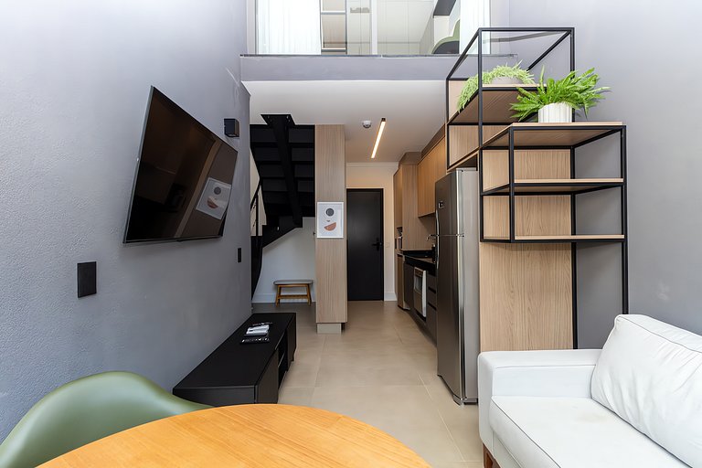 Duplex Moderno na Oscar Freire by Housi