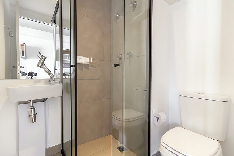 Studio Moderno com Varanda na Bela Vista by Housi