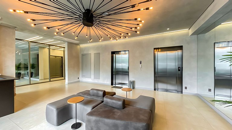 Studio com Varanda em Perdizes by Housi