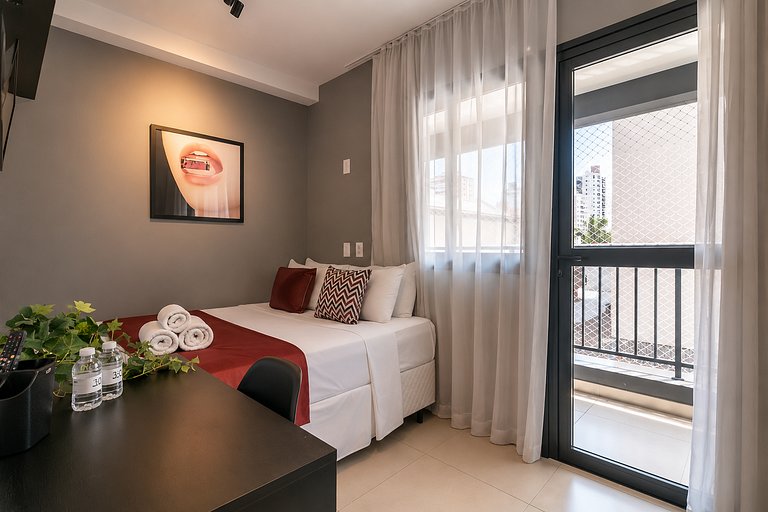 Studio Moderno na Vila Mariana by Housi