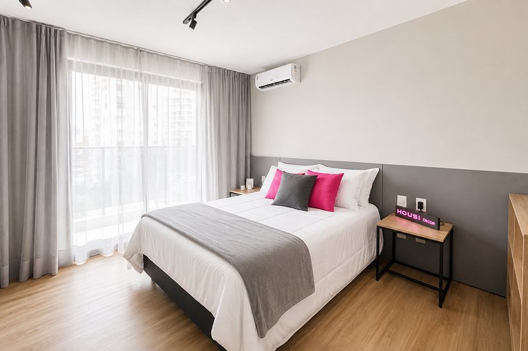Studio Próx. Praia de Iracema by Housi