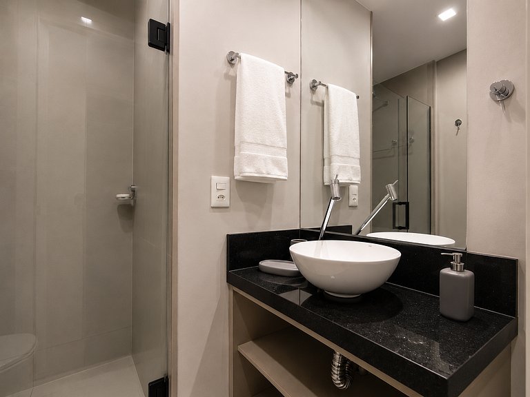 Studio Próx. Praia de Iracema by Housi