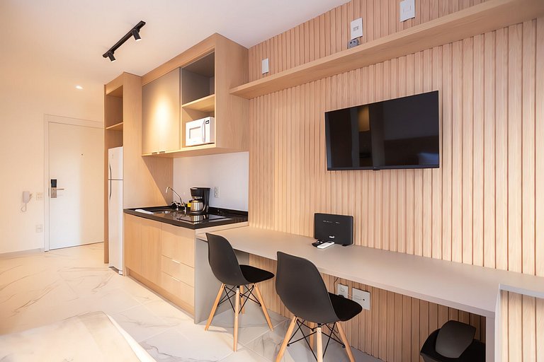 Studio Próx. Metrô Vila Madalena by Housi