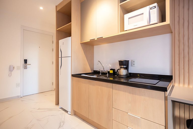 Studio Próx. Metrô Vila Madalena by Housi