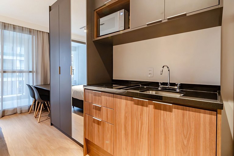 Studio ao Lado do Metrô Vila Madalena by Housi