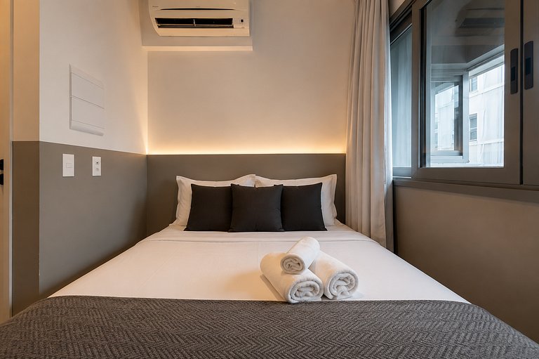 Studio Moderno na Oscar Freire by Housi