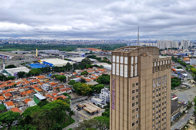 Premium Studio in downtown Guarulhos by Housi