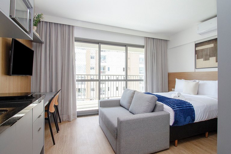 Studio Deluxe 15 Min GRU Airport by Housi