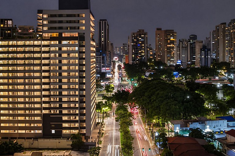 Studio completo no Brooklin pela Housi