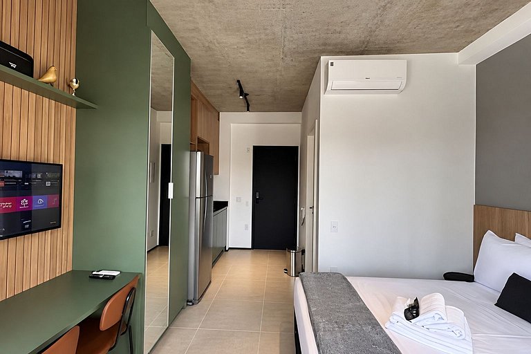 Studio Moderno no Brooklin By Housi