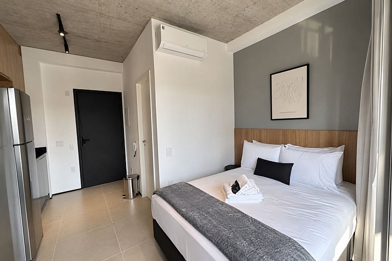 Studio Moderno no Brooklin By Housi